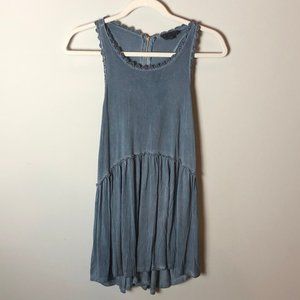 Francesca's navy blue flowy tank top (M)